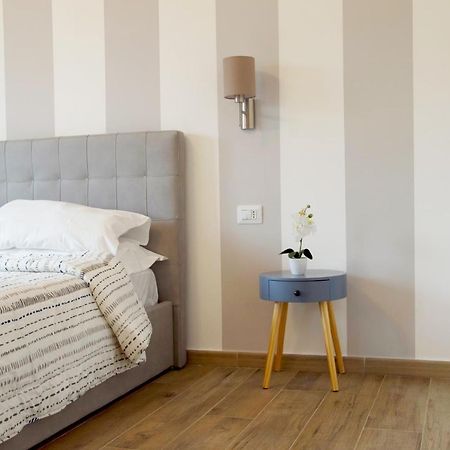 Minerva Rooms Παβία Εξωτερικό φωτογραφία