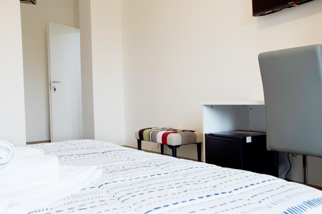 Minerva Rooms Παβία Εξωτερικό φωτογραφία