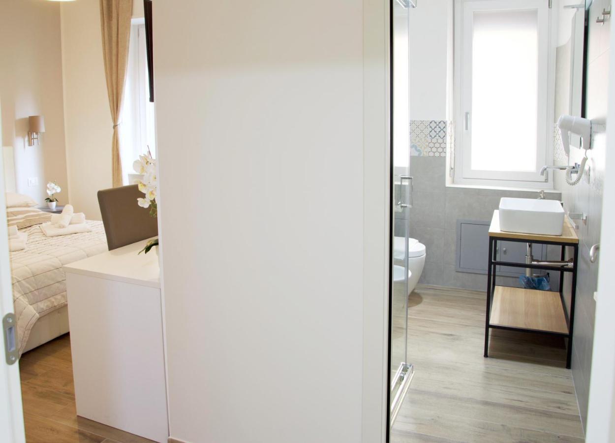 Minerva Rooms Παβία Εξωτερικό φωτογραφία